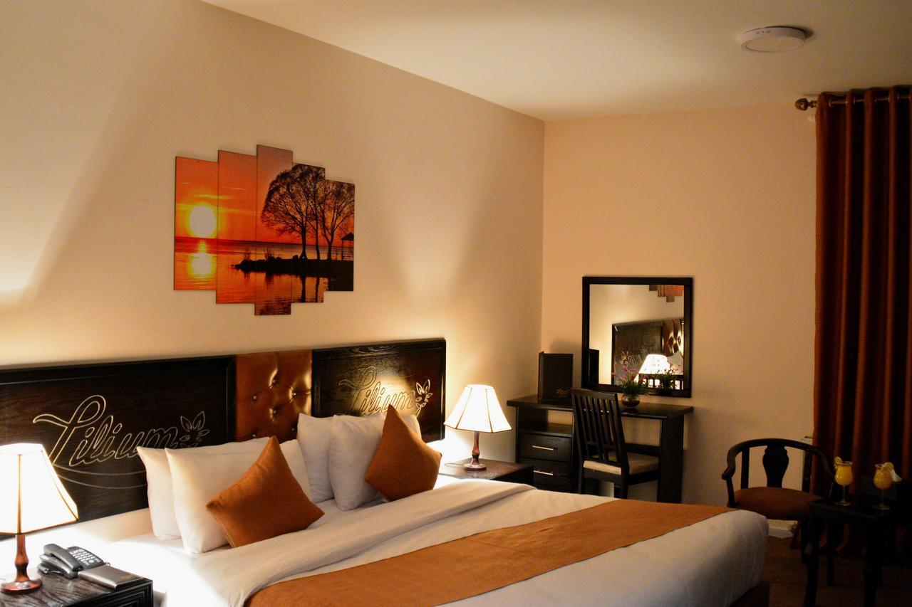 Lilium Hotel Safut エクステリア 写真