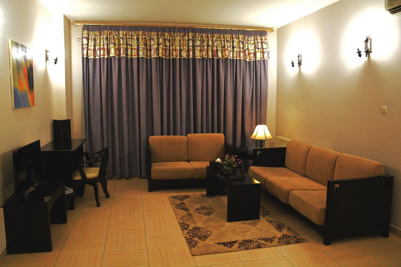 Lilium Hotel Safut エクステリア 写真