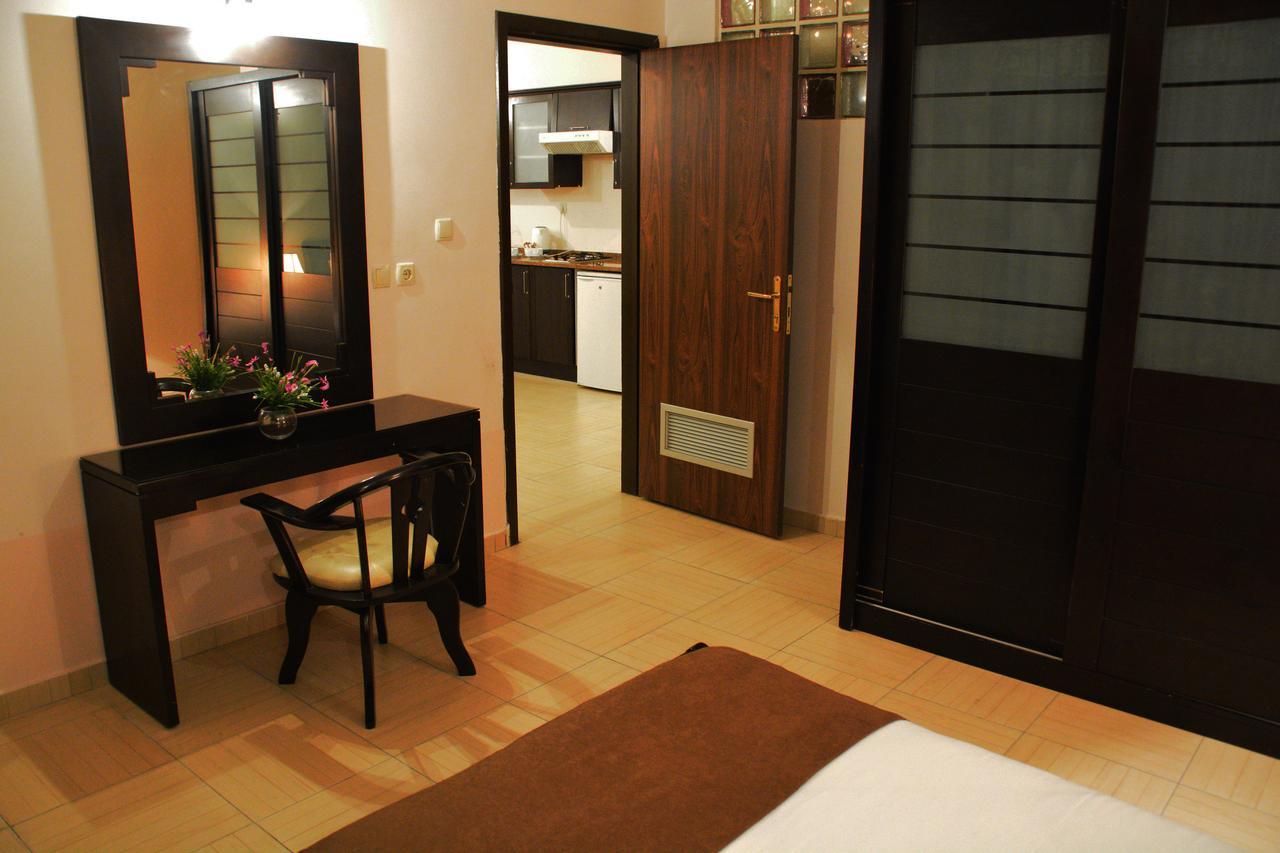Lilium Hotel Safut エクステリア 写真